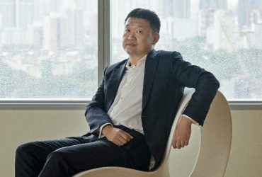 Forrest Li O fundador de 43 anos construiu a empresa mais valiosa do Sudeste Asiático. (Foto: Bloomberg / Getty Images)